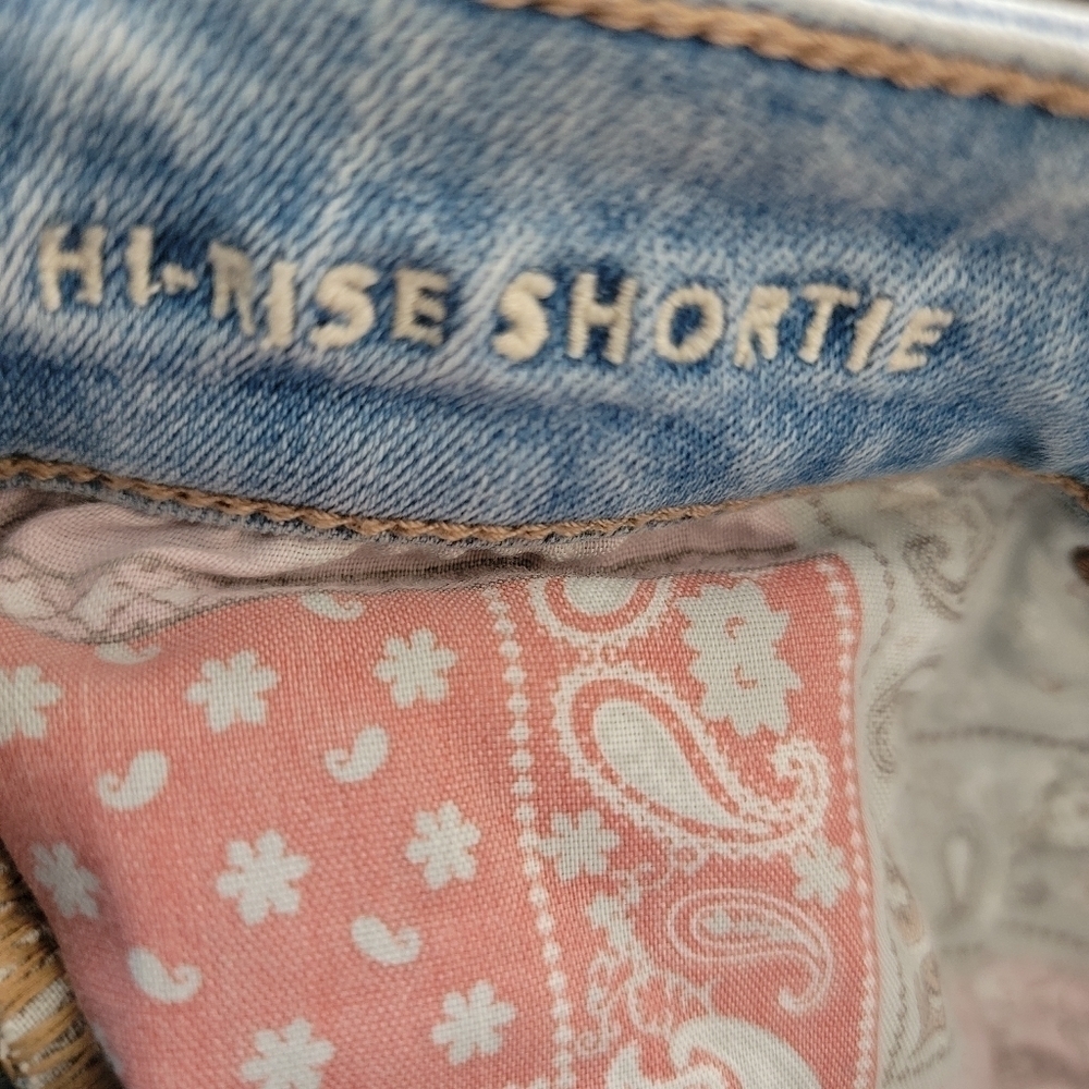 American Eagle 4 High Rise Denim Shorts Shortie Distressed - Picture 6 of 9